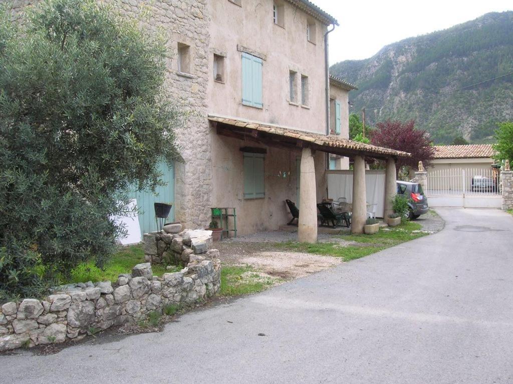 Studio Massacan Entrevaux Bagian luar foto