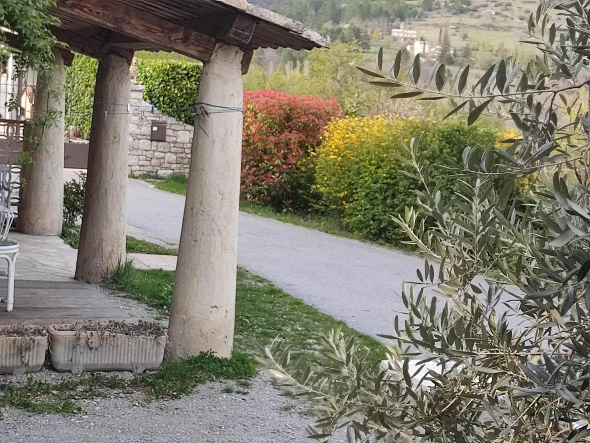 Studio Massacan Entrevaux Bagian luar foto