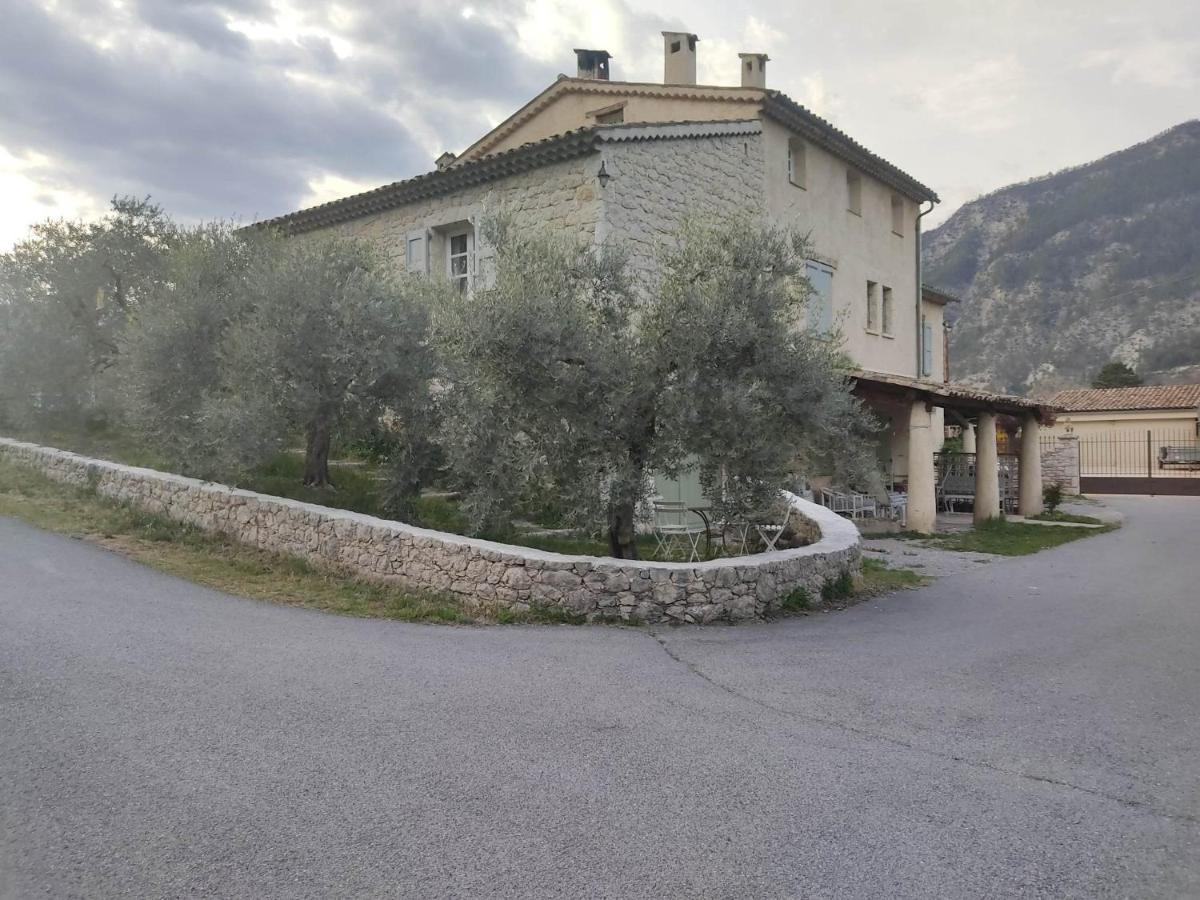 Studio Massacan Entrevaux Bagian luar foto